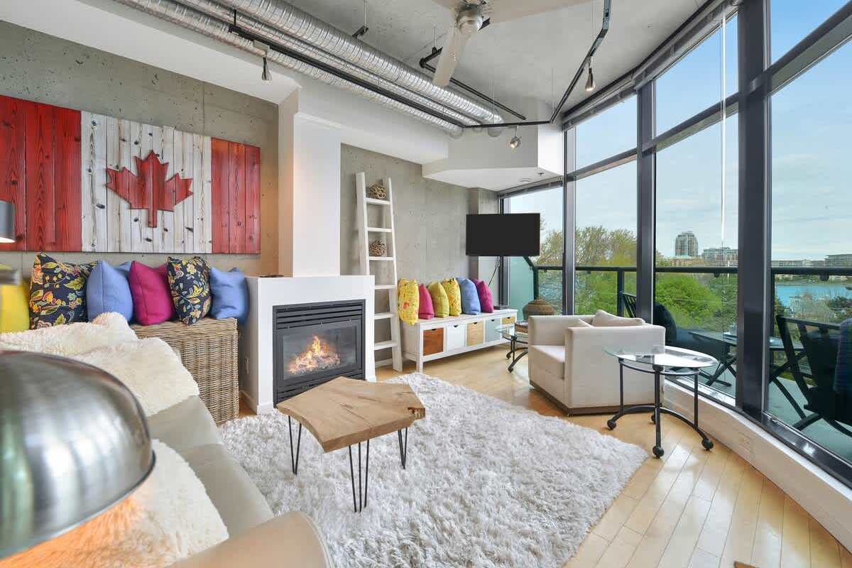 Well appointed and comfortable living room.