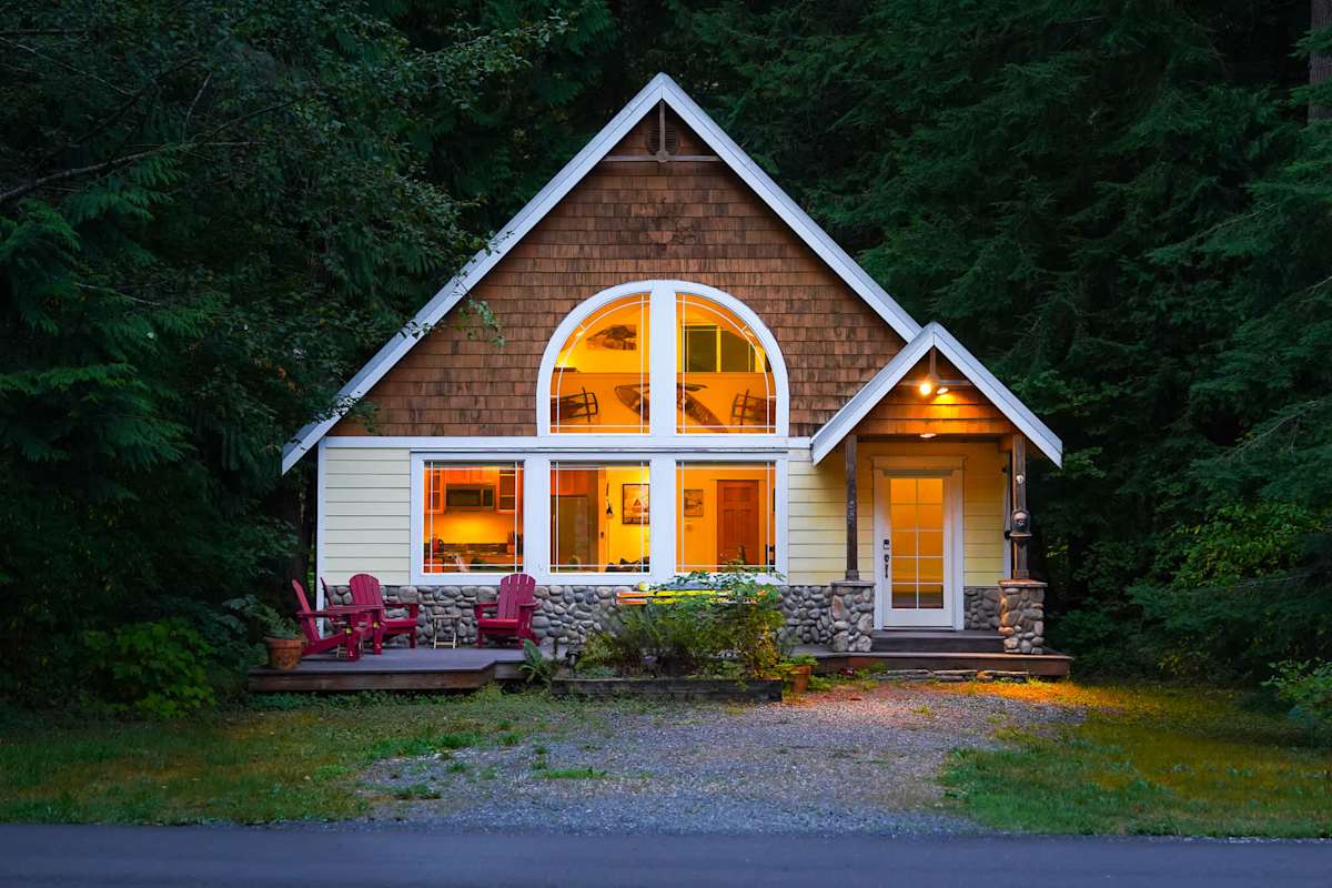 Where to Stay Near Mt. Baker: The Complete Lodging Guide