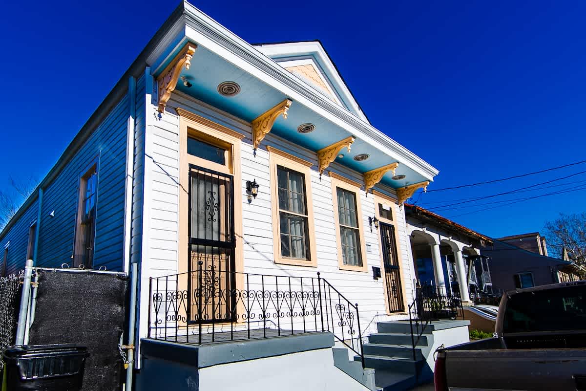Charming St. Ann Studio - by Historic Getaways