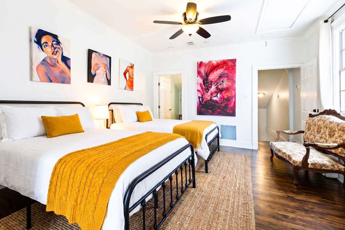 St Ann Home - Great for Groups - Steps to Quarter