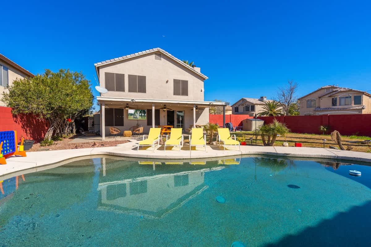 Glendale w/ Pool & Games