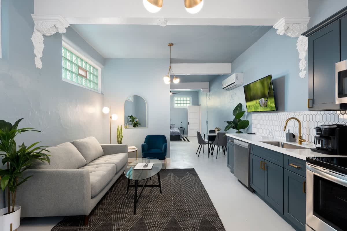 Modern Apartment in the Heart of Phoenix (10)