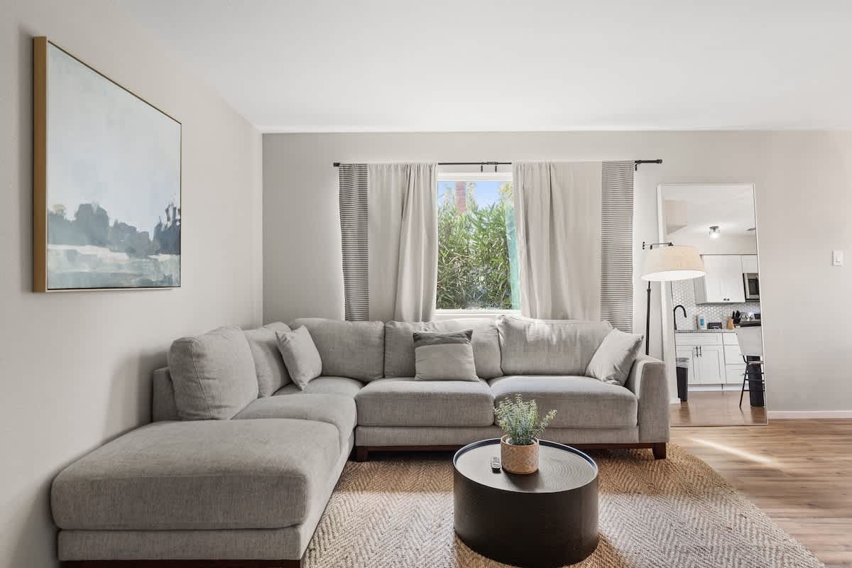 Fashion Square Apt2 · SWVillage · Scottsdale · 8Plex