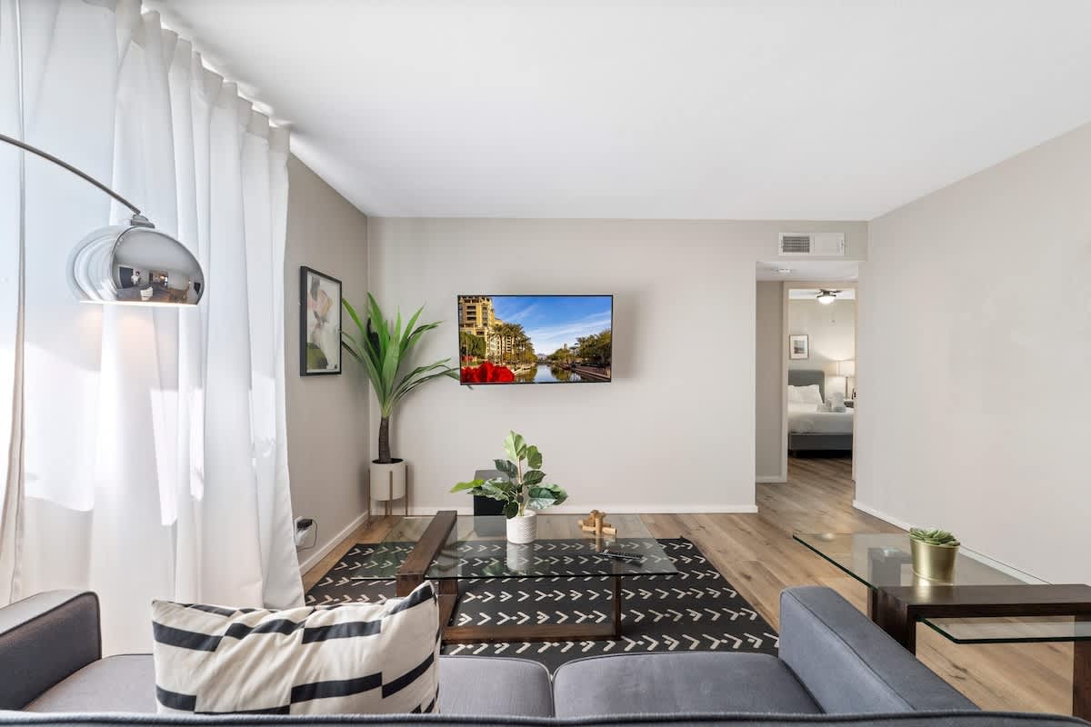 Fashion Square Apt8 · SWVillage · Scottsdale · 8Plex
