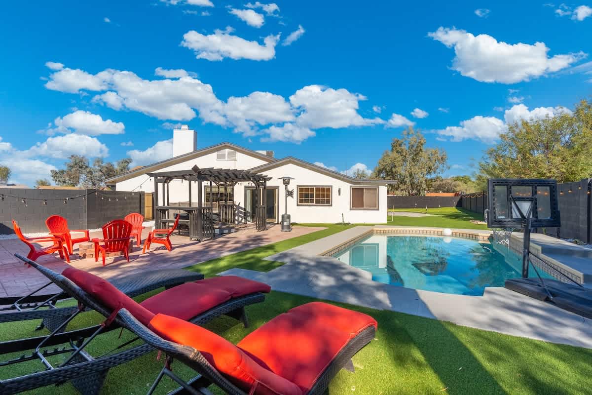 Serene Scottsdale · Golf · Pool · Pickleball · Games