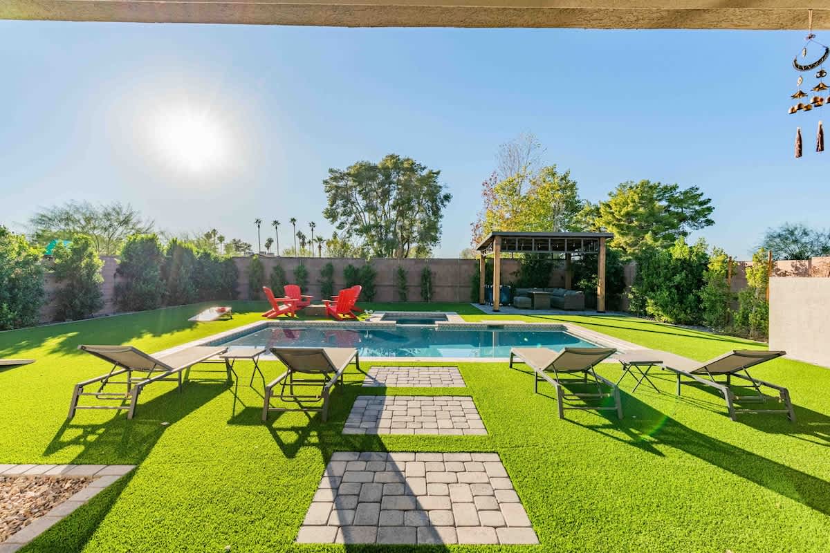 The One · Glendale · Pool & Spa · State Farm