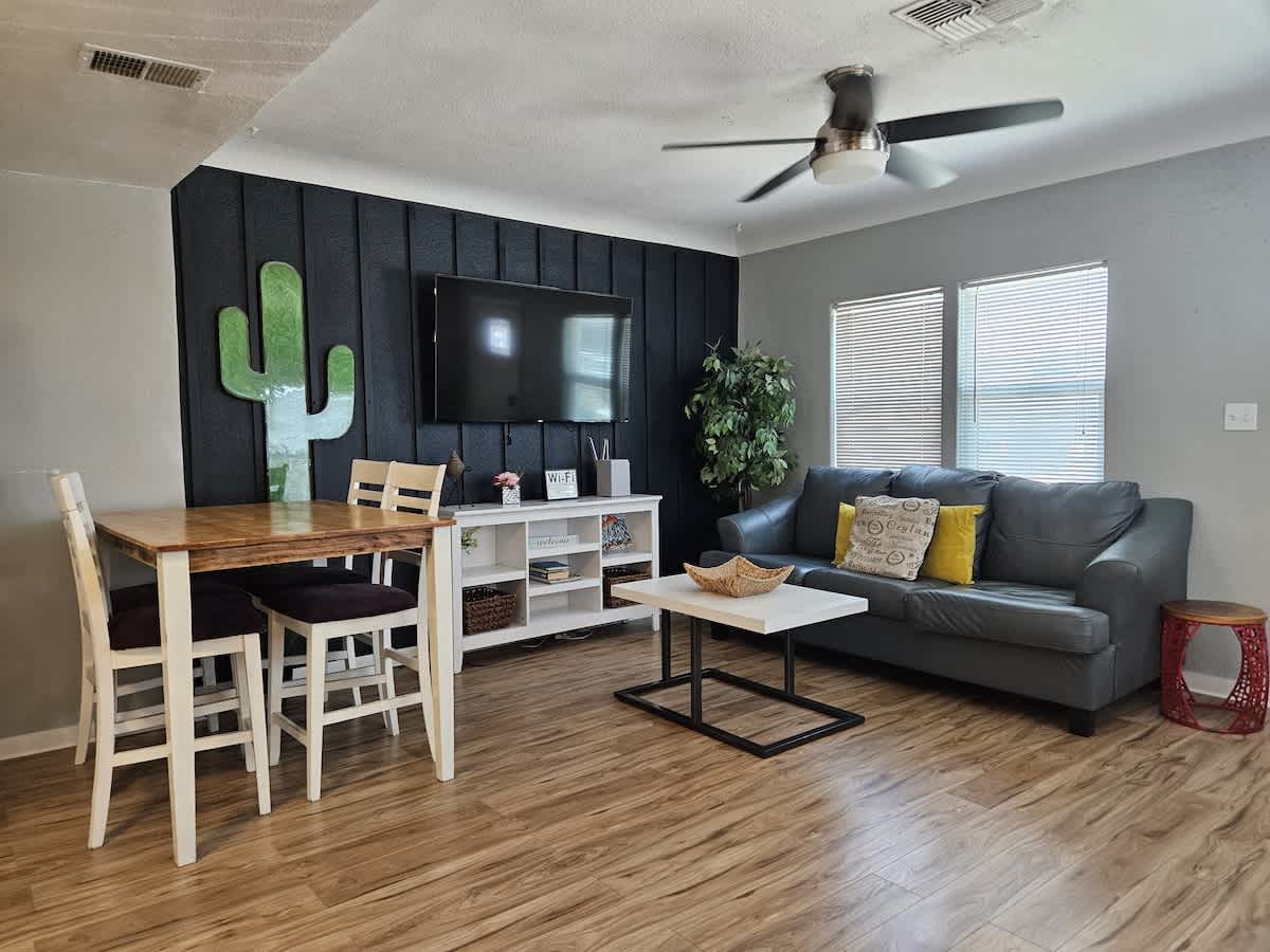 Downtown Phoenix Apt w/ Patio, Near Chase Field