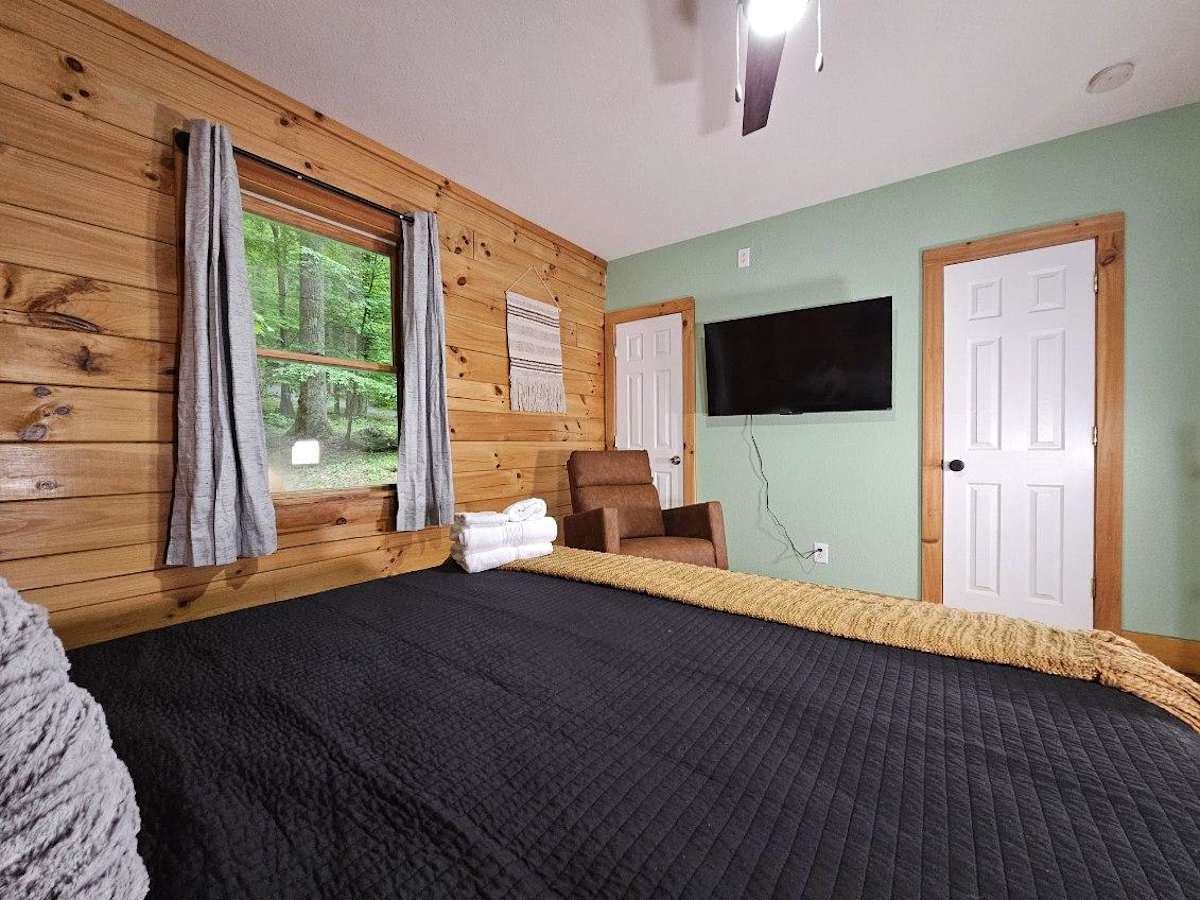 Saluda Summit photo 25