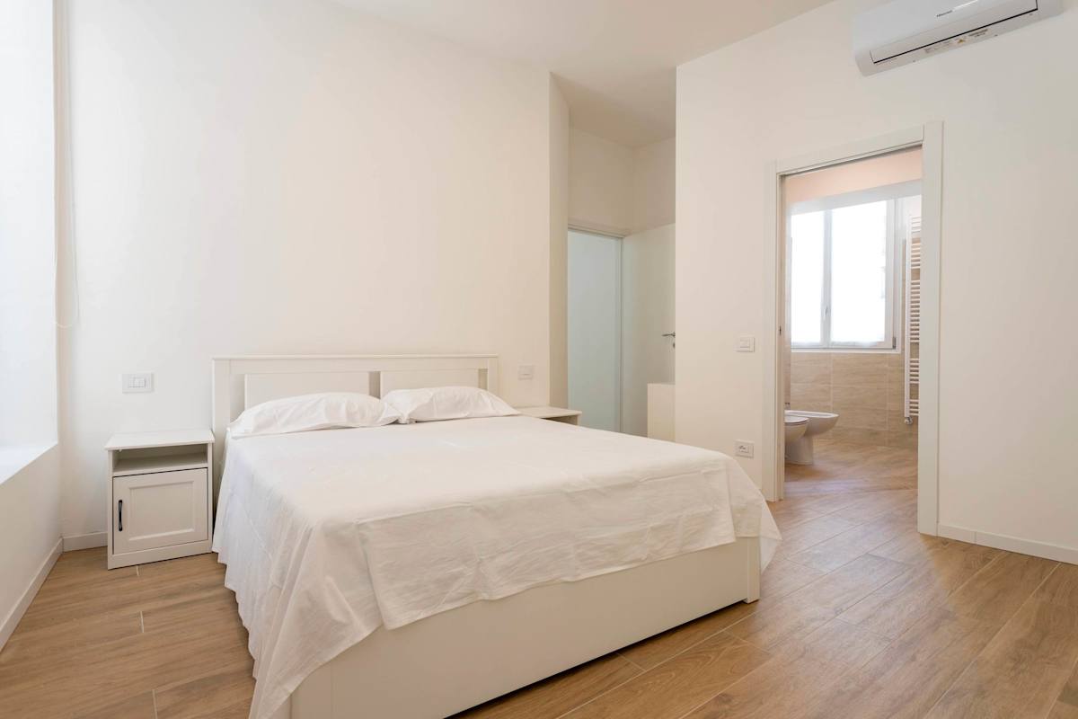 Cairoli Maison — Novara