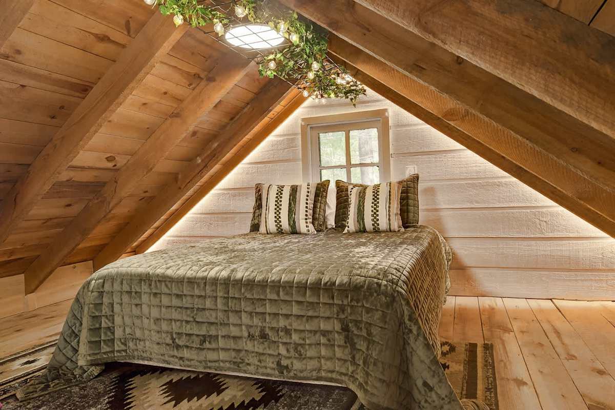 Lover's Nest photo 17