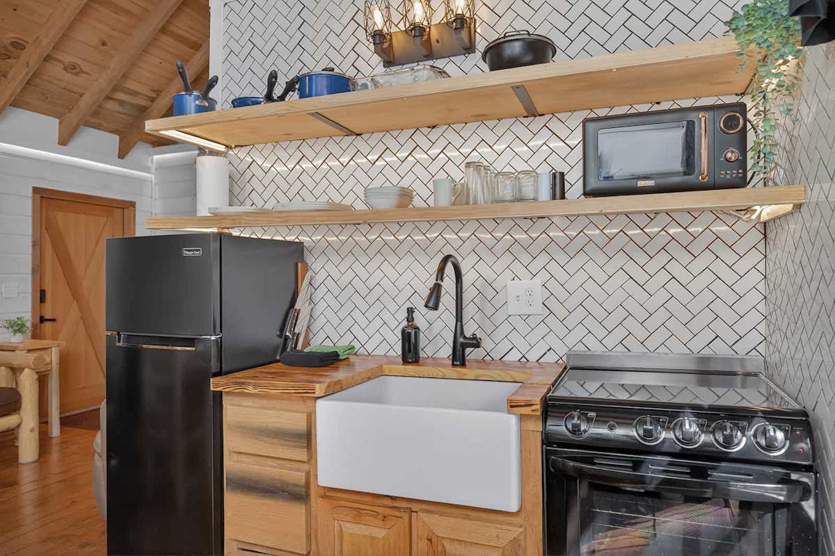 Lover's Nest photo 12