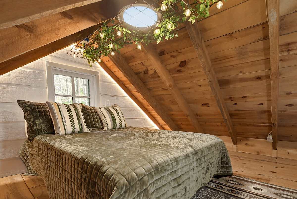 Lover's Nest photo 16