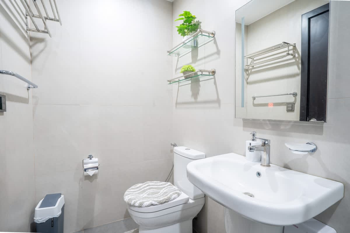 Luxe High-Floor Studio · Aeon Towers, Davao City — photo 24