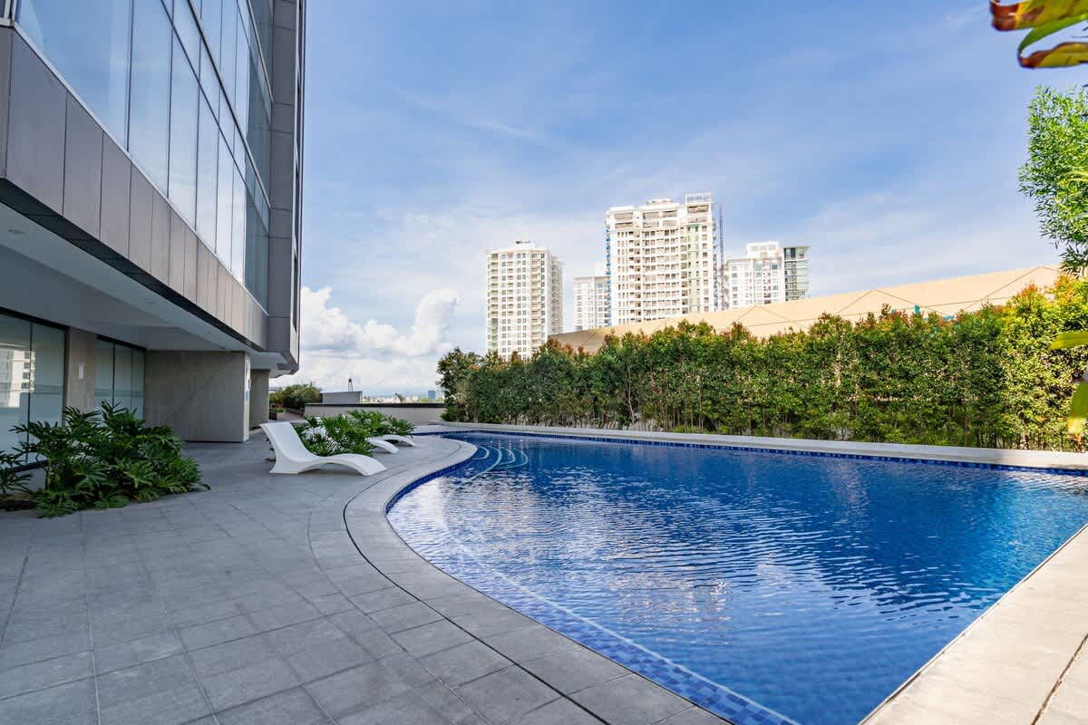 Luxe High-Floor Studio · Aeon Towers, Davao City — photo 5