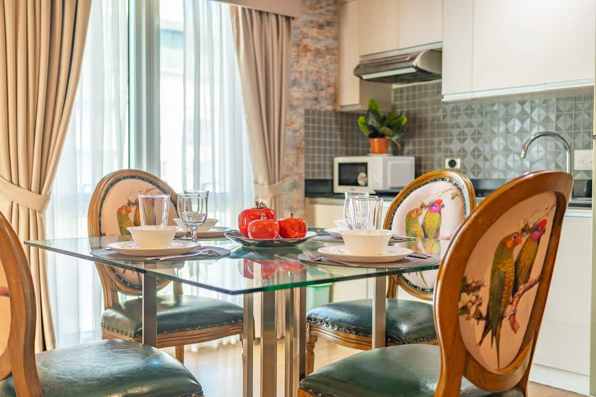 Sleek Downtown 1BR · Abreeza, Davao City — photo 12