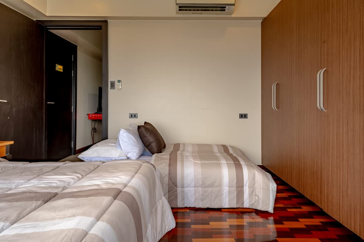 Radiant 1BR with Gulf Views · Aeon Towers, Davao City — photo 26