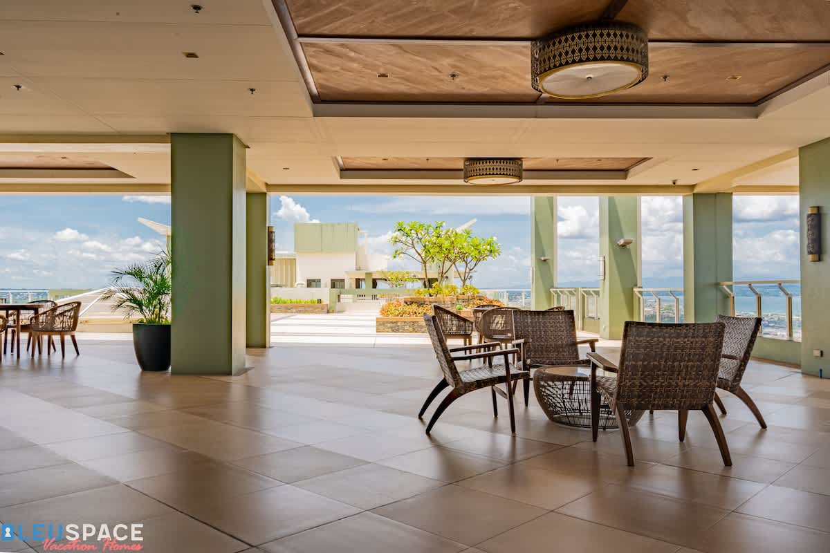 Elegant Tropical 2BR · Verdon Parc, Davao City — photo 61