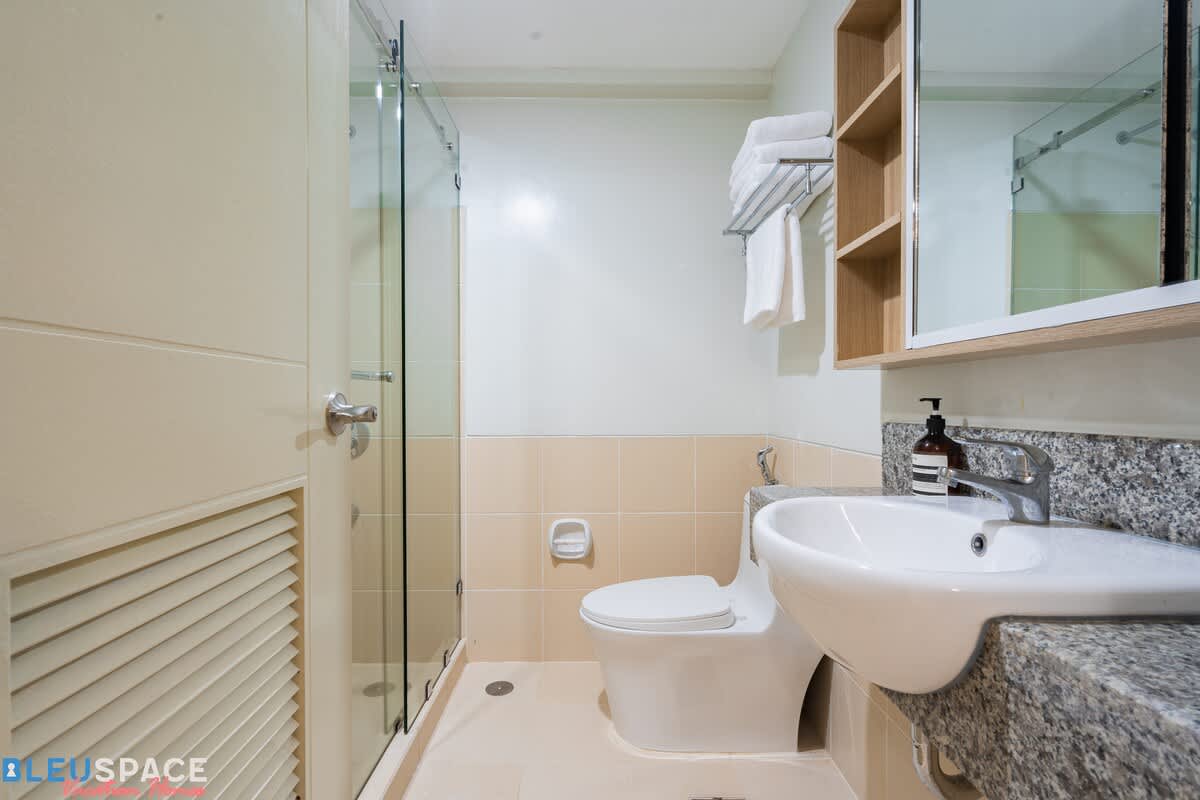 Elegant Tropical 2BR · Verdon Parc, Davao City — photo 49