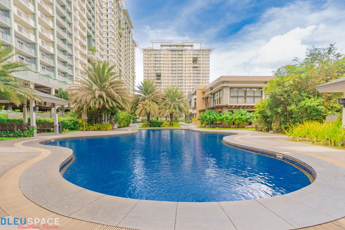 Elegant Tropical 2BR · Verdon Parc, Davao City — photo 18