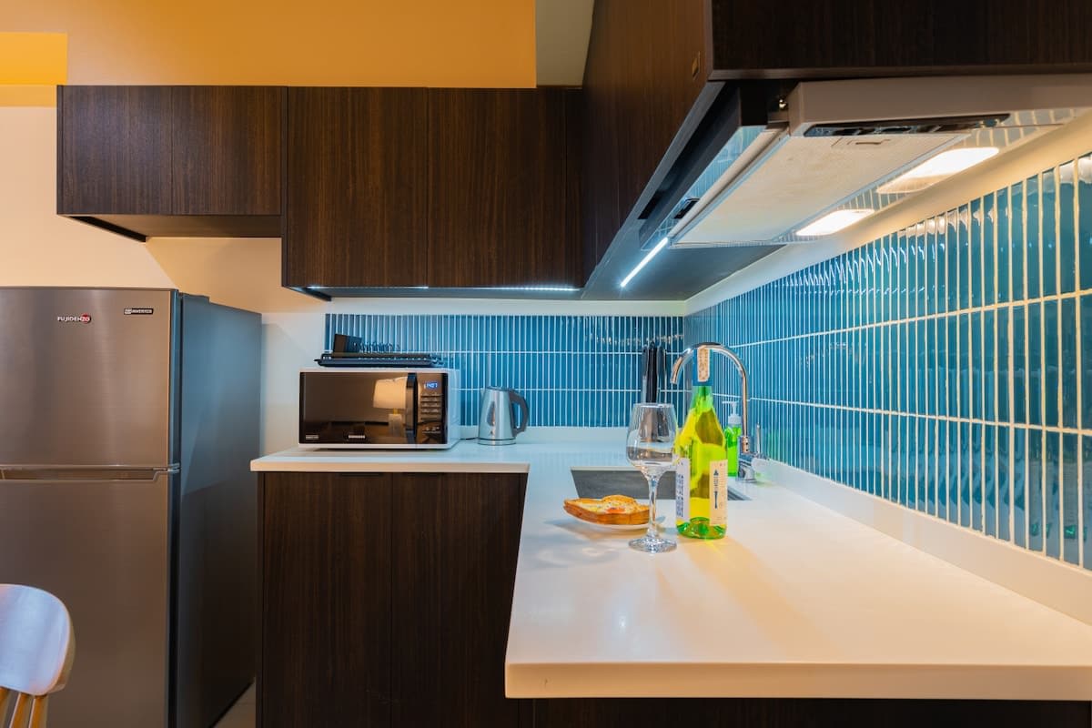Sleek 1BR with City Views · Aeon Towers, Davao City — photo 31