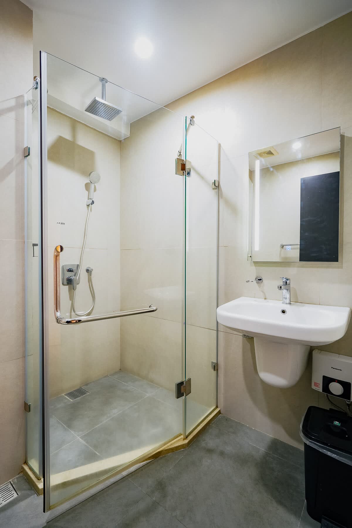 Sunlit 1BR with City Views · Aeon Towers, Davao City — photo 29