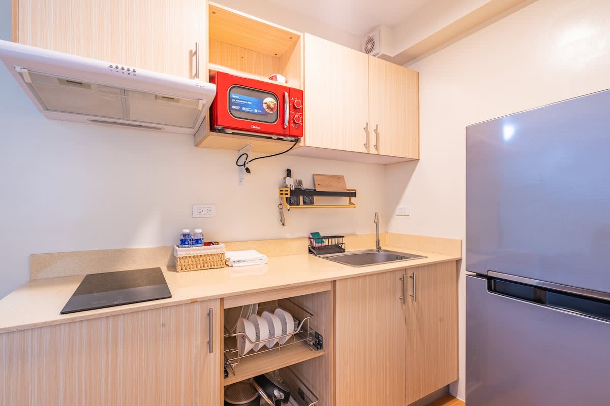 Spacious 2BR  ·  Pool  ·  Near Airport & Samal Ferry, Davao City, photo 23