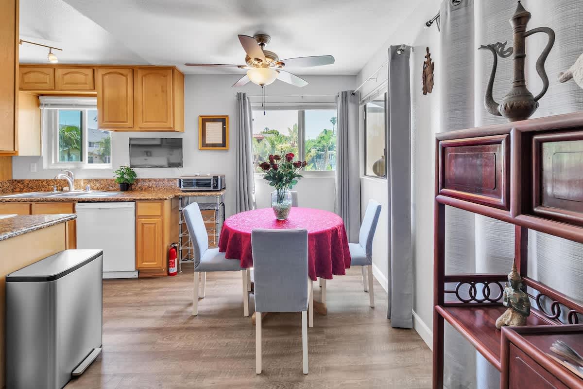San Diego Paradise: 2BR North Park Deck& Parking