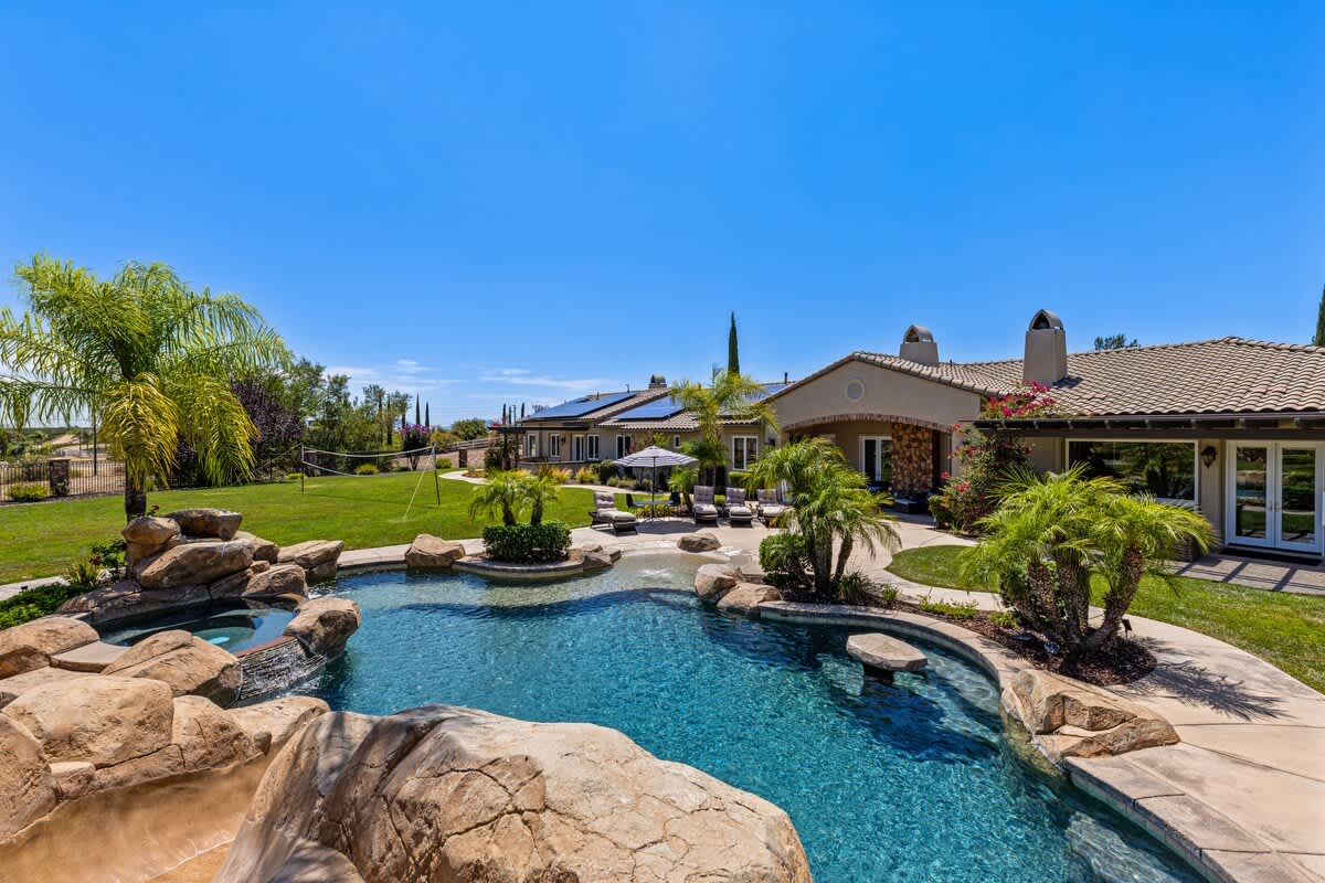 Wine Country Estate w/ Pool, Spa, Theater & Golf main photo