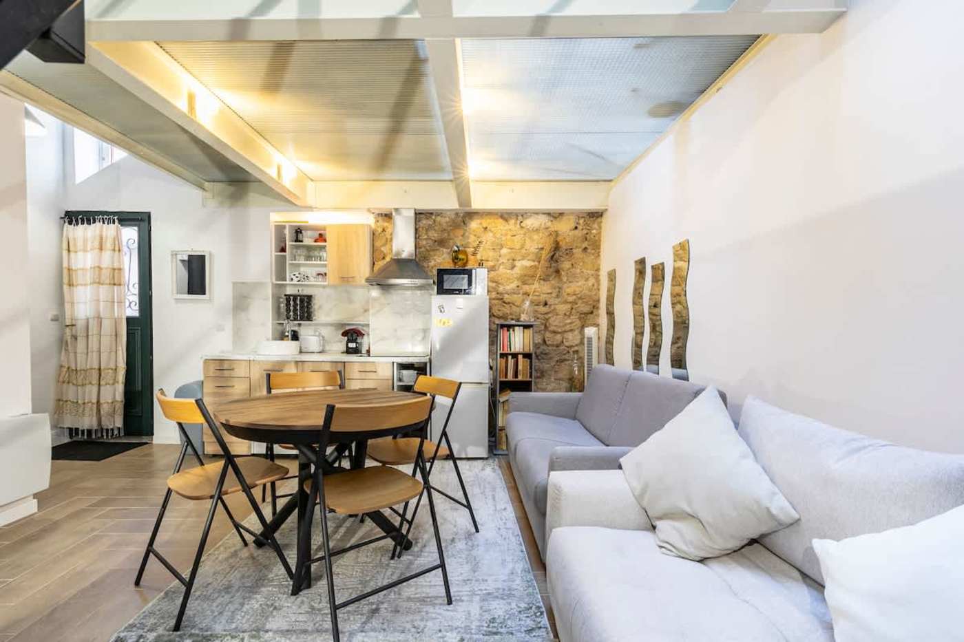 Rue des Gravilliers, Haut-Marais — interior