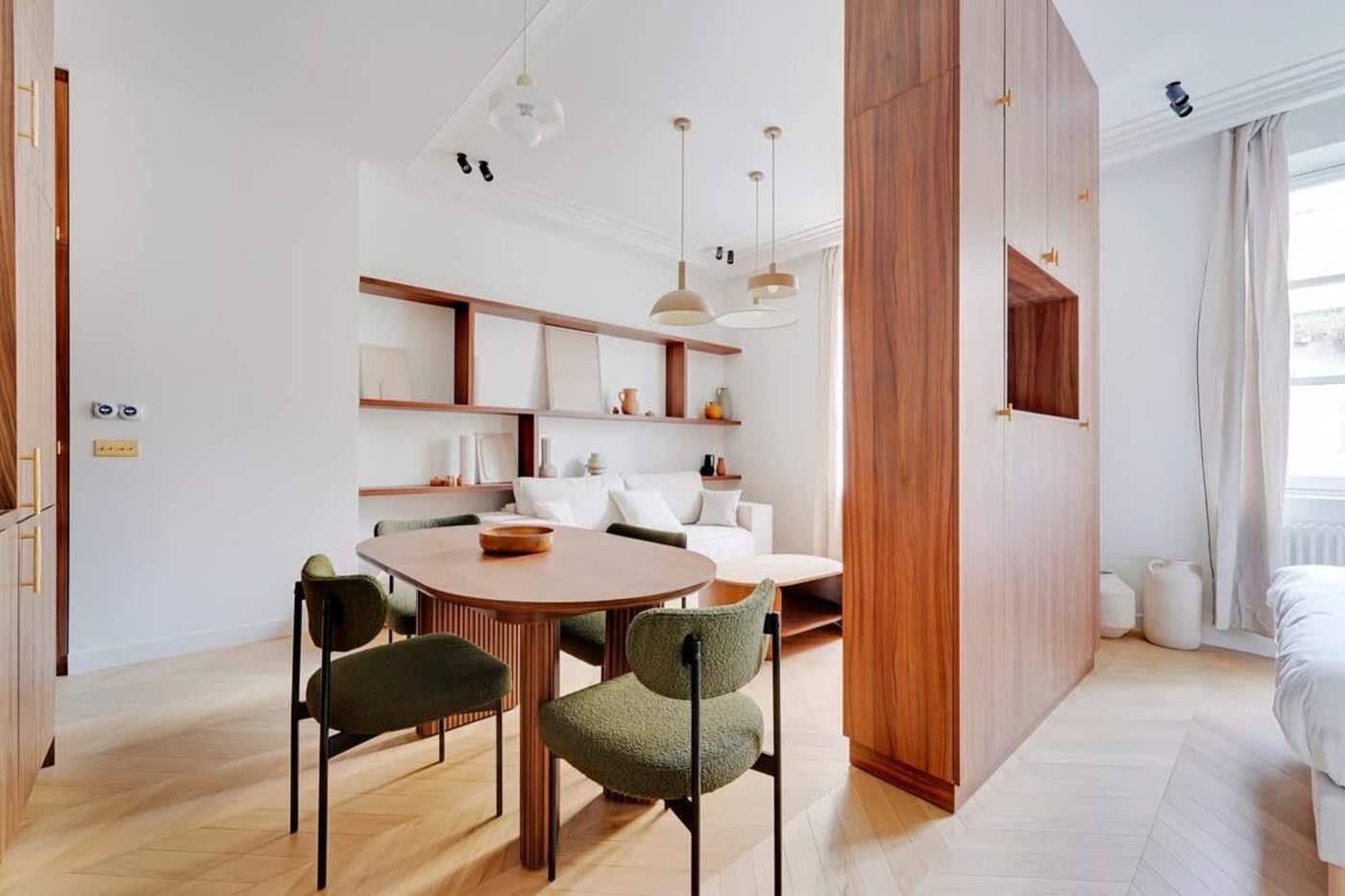 Rue du Parc Royal, Haut-Marais — interior