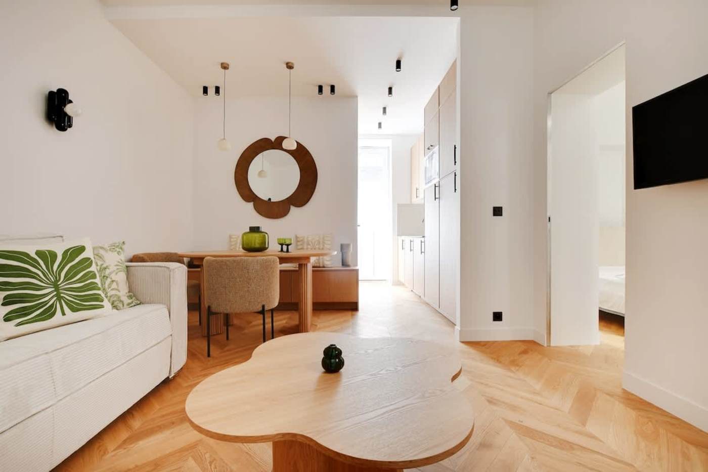 Rue Civiale, Canal Saint-Martin — living area
