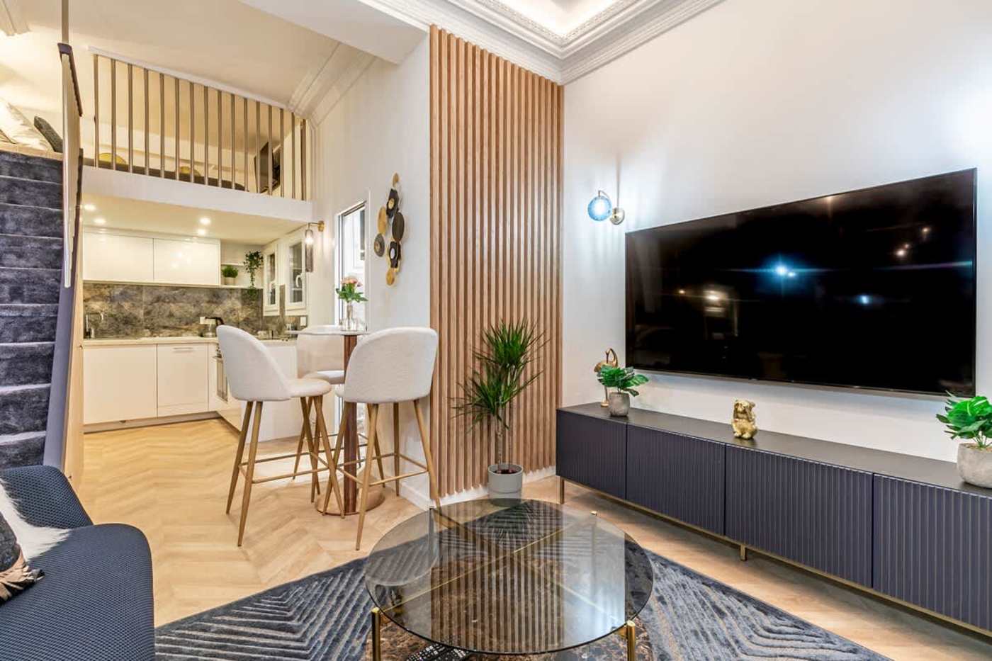 Rue Le Regrattier, Île Saint-Louis — interior