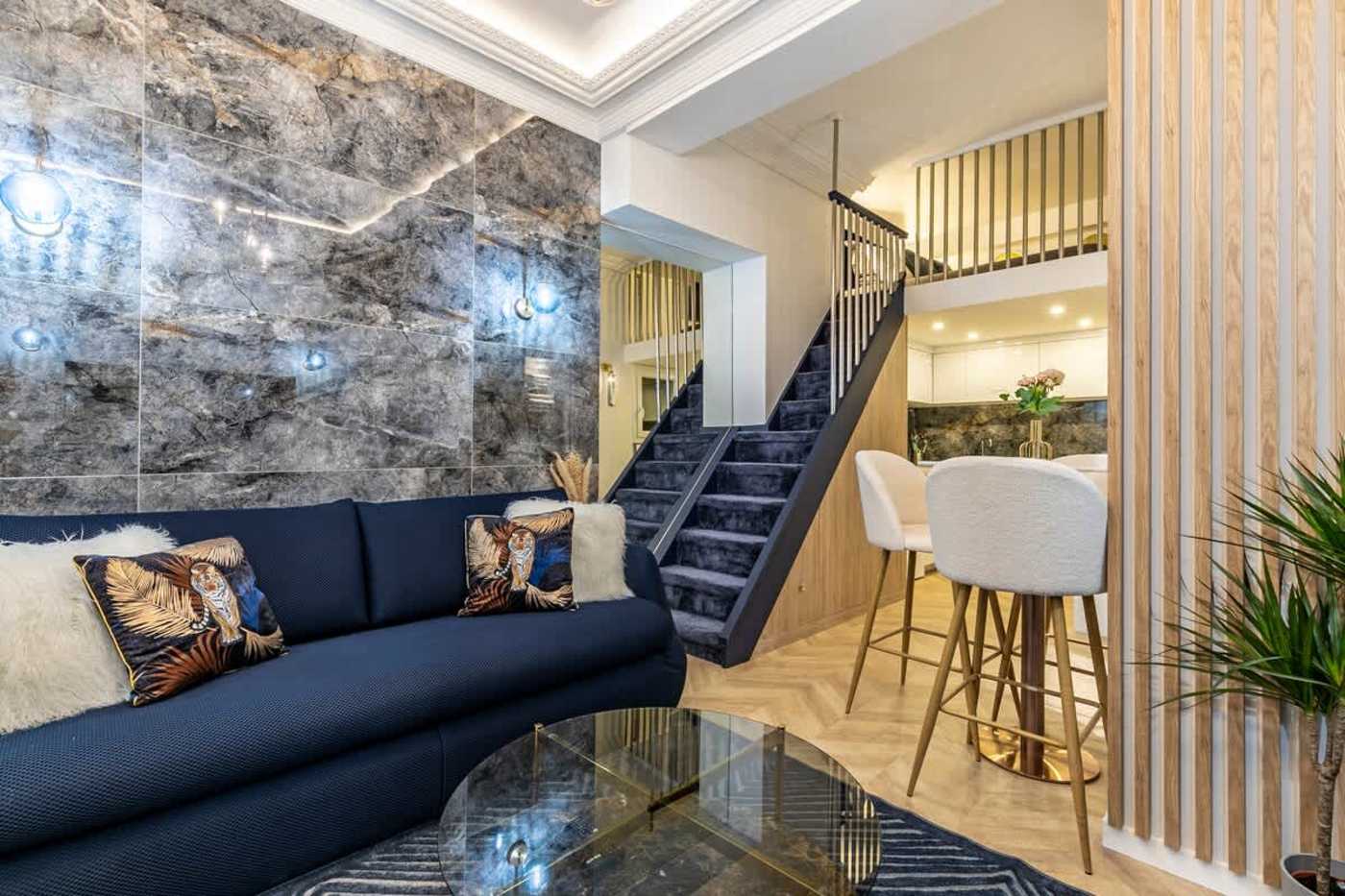 Rue Le Regrattier, Île Saint-Louis — interior