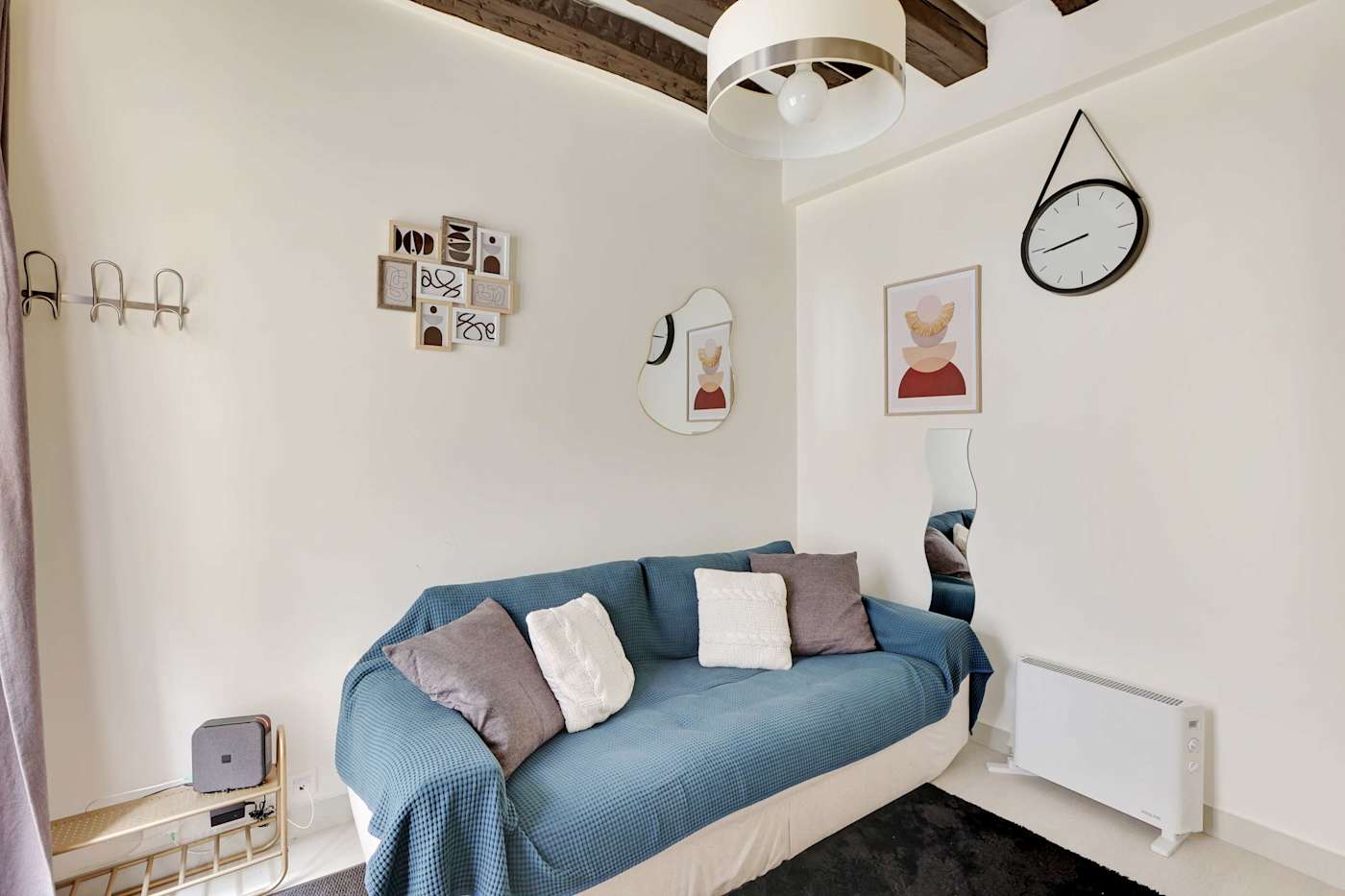 Rue Vieille du Temple, Le Marais — interior