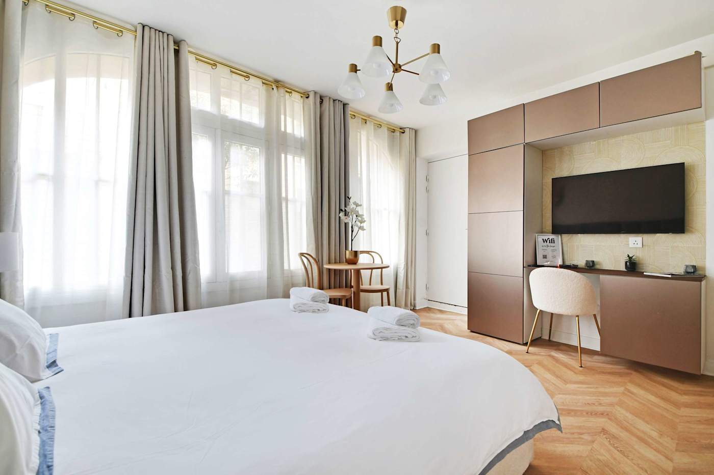 Rue de Turenne, Le Marais — living area