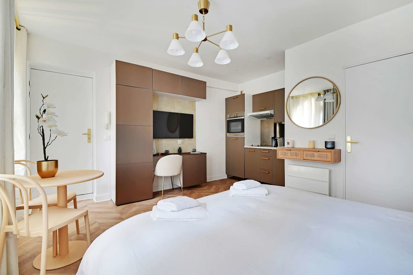 Rue de Turenne, Le Marais — interior