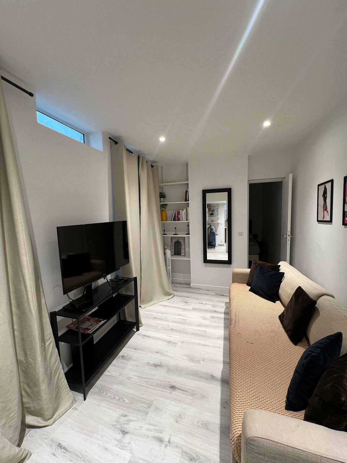 Rue Jacob, Saint-Germain-des-Prés — interior