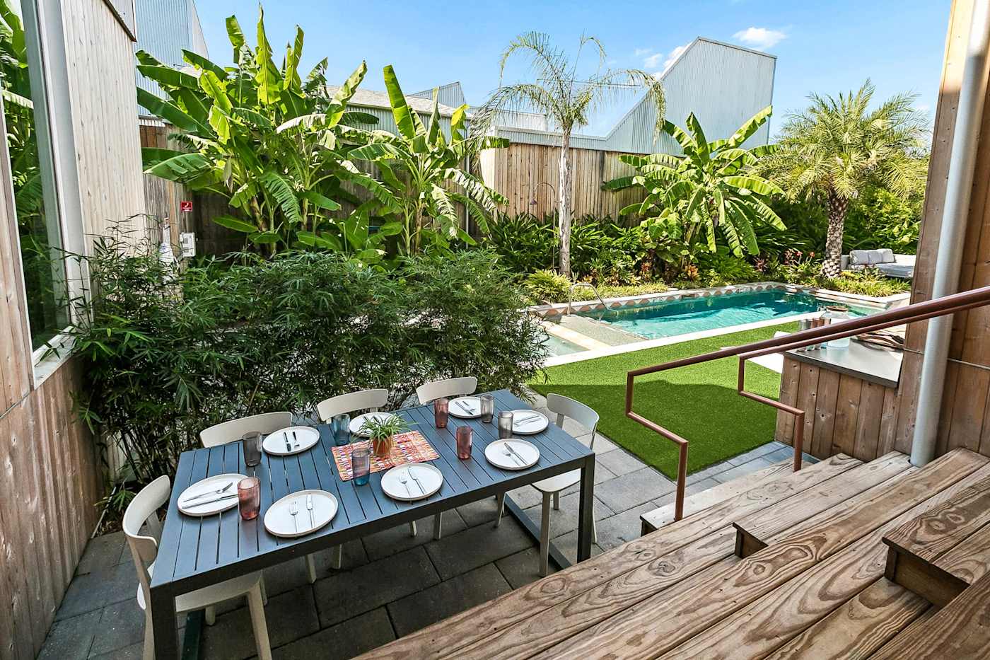 The Covered Patio at The Cocodrie