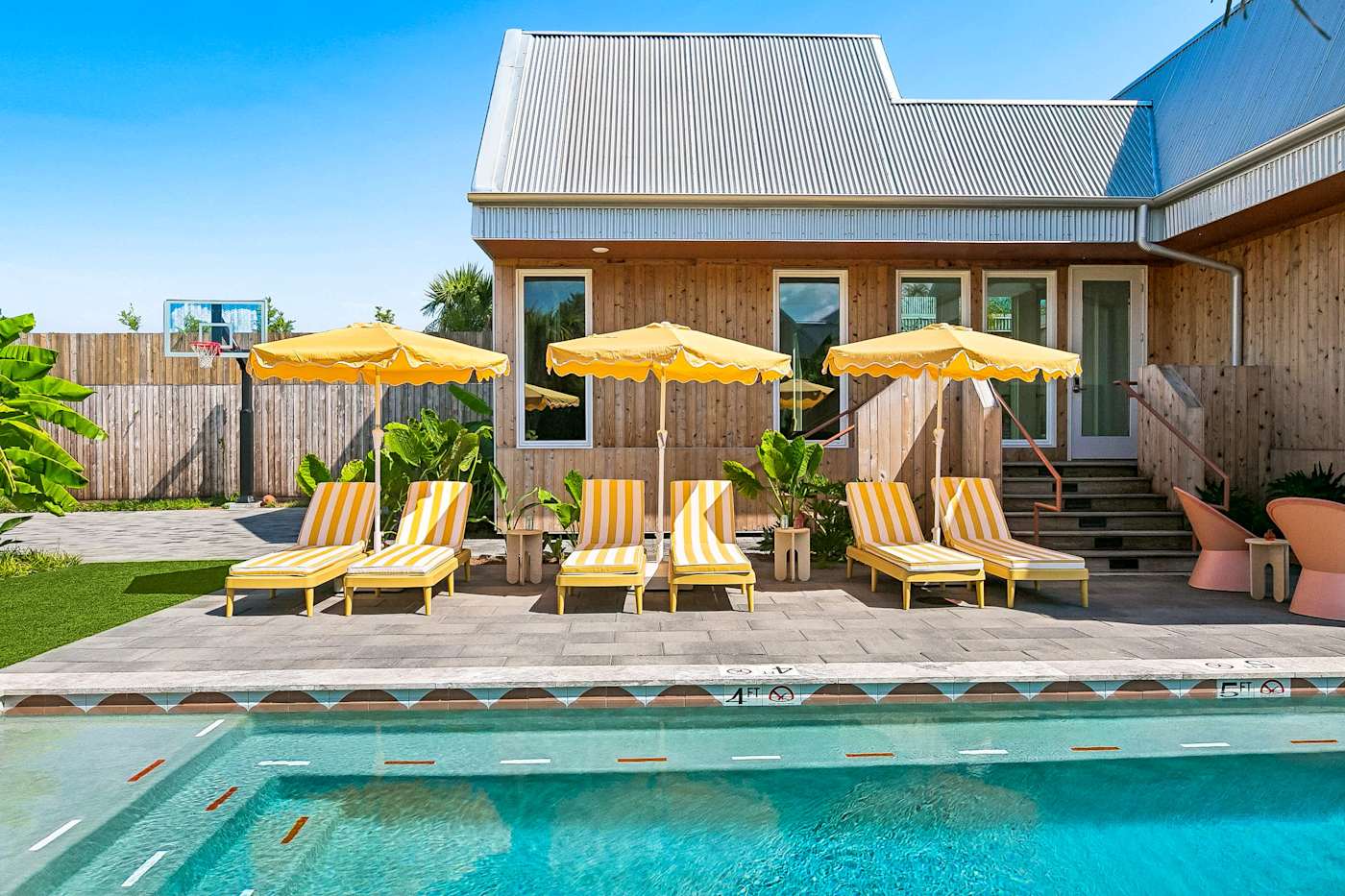 The Pool at The Cocodrie