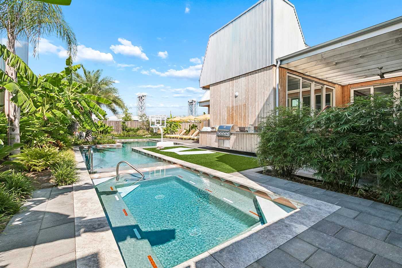 The Pool at The Cocodrie
