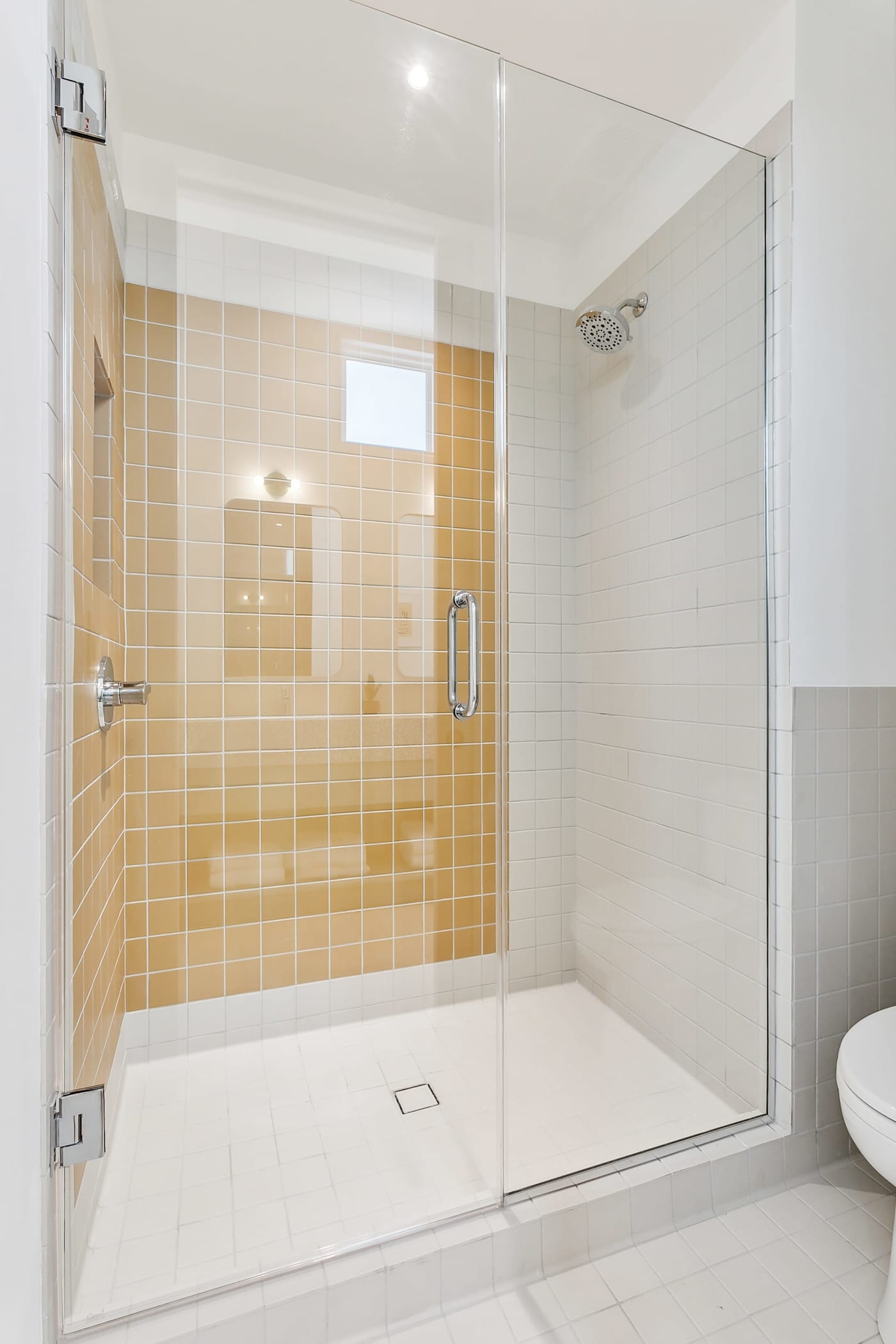 Bathroom 7 at The Cocodrie