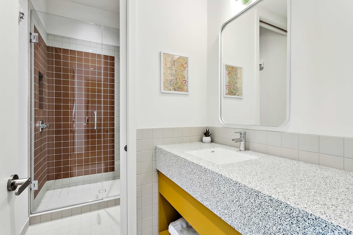 Bathroom 1 at The Cocodrie