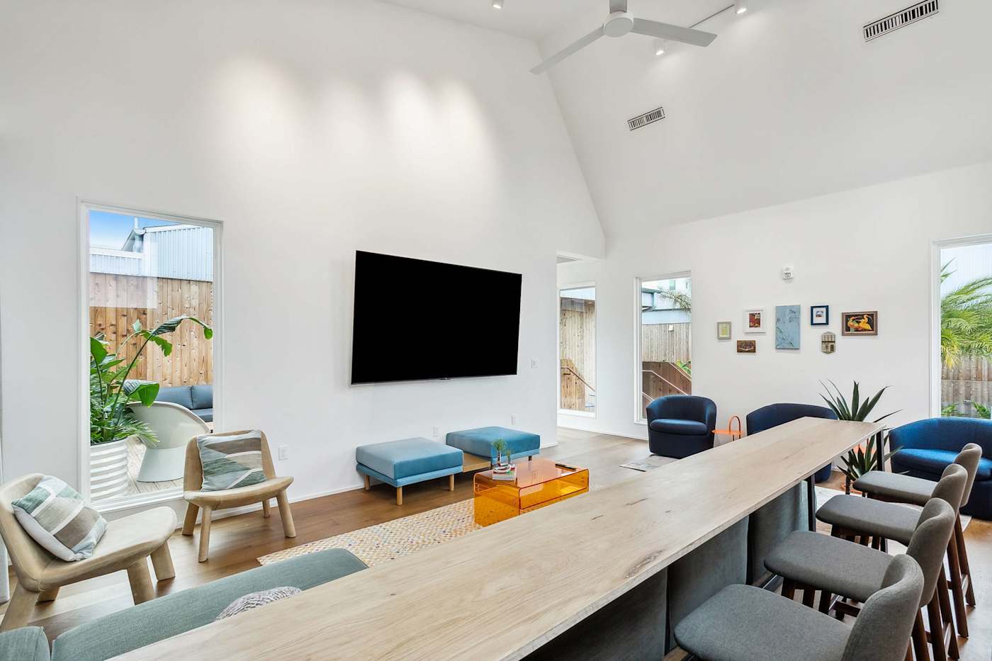 The Living Room at The Cocodrie