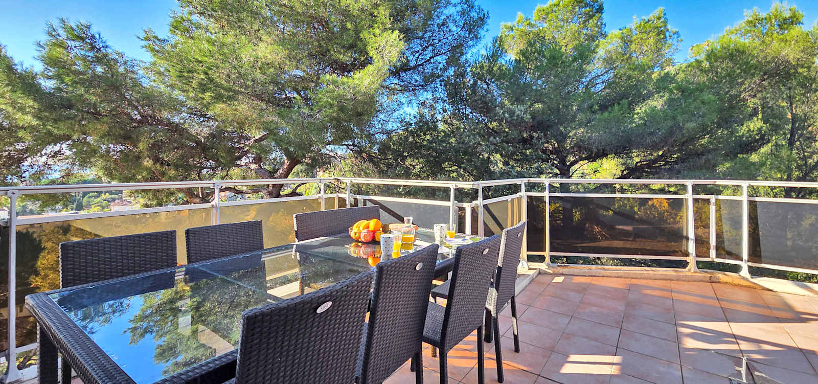 Le Baudelaire - Studio grande terrasse, vue mer : vue principale