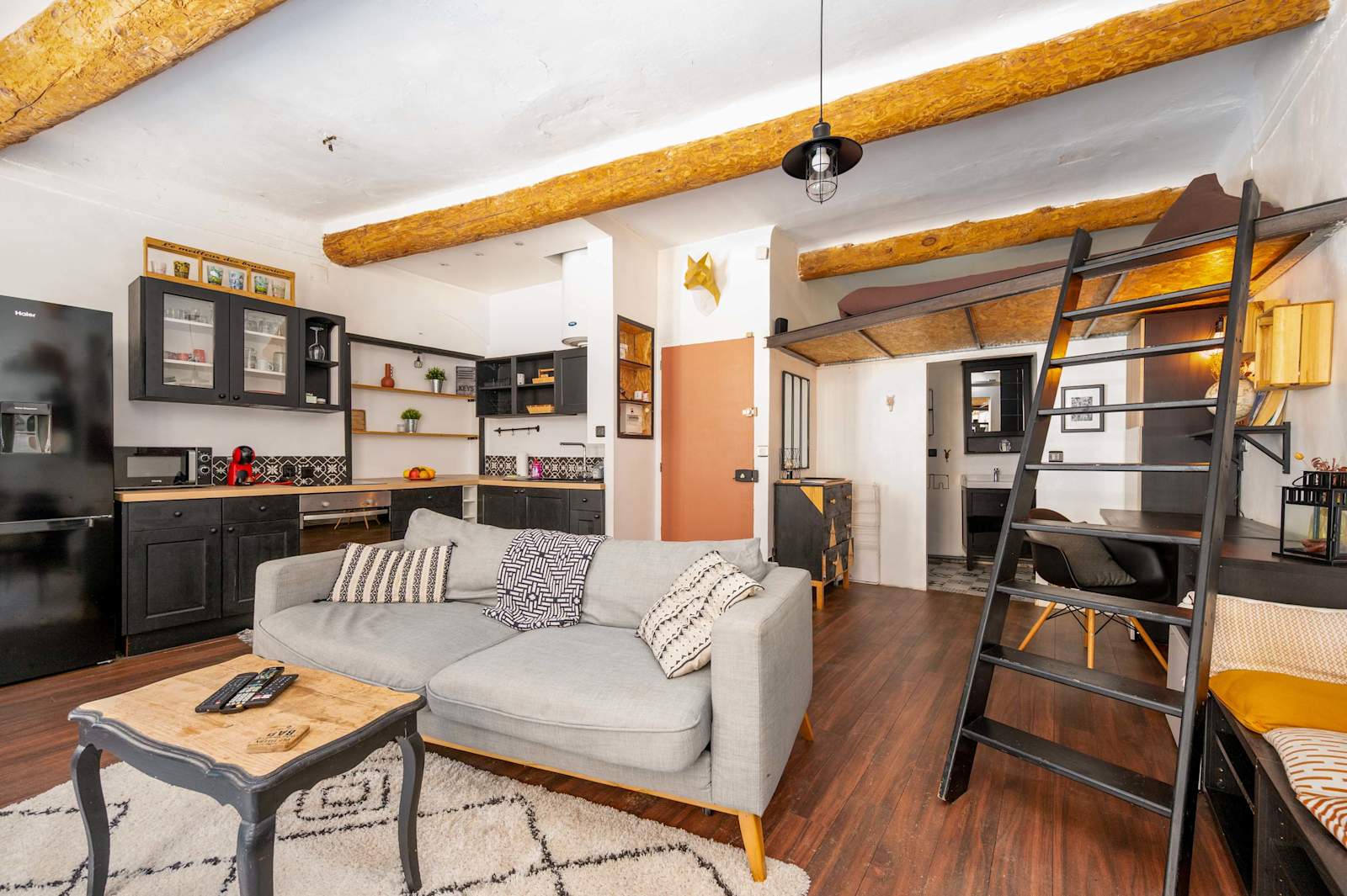 Charmant duplex au cœur du Vieil Antibes : vue principale