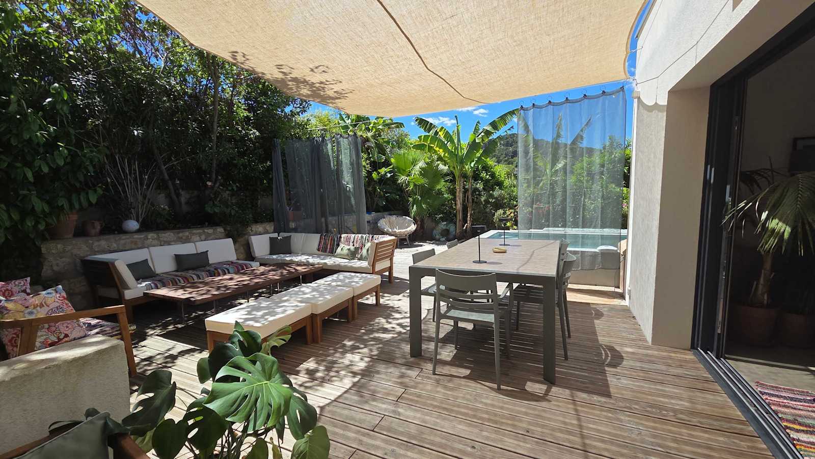 Maison d’Artiste design avec piscine, 10 pers : vue principale