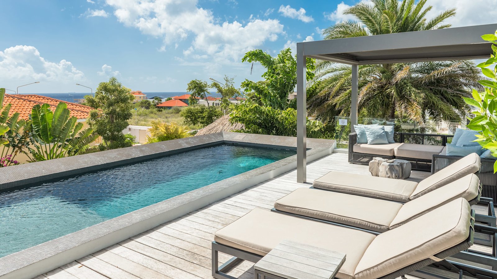 The Pearl Of Jan Thiel 4 – Luxury Designer Villa With Private Pool & Resort Facilities In Curaçao