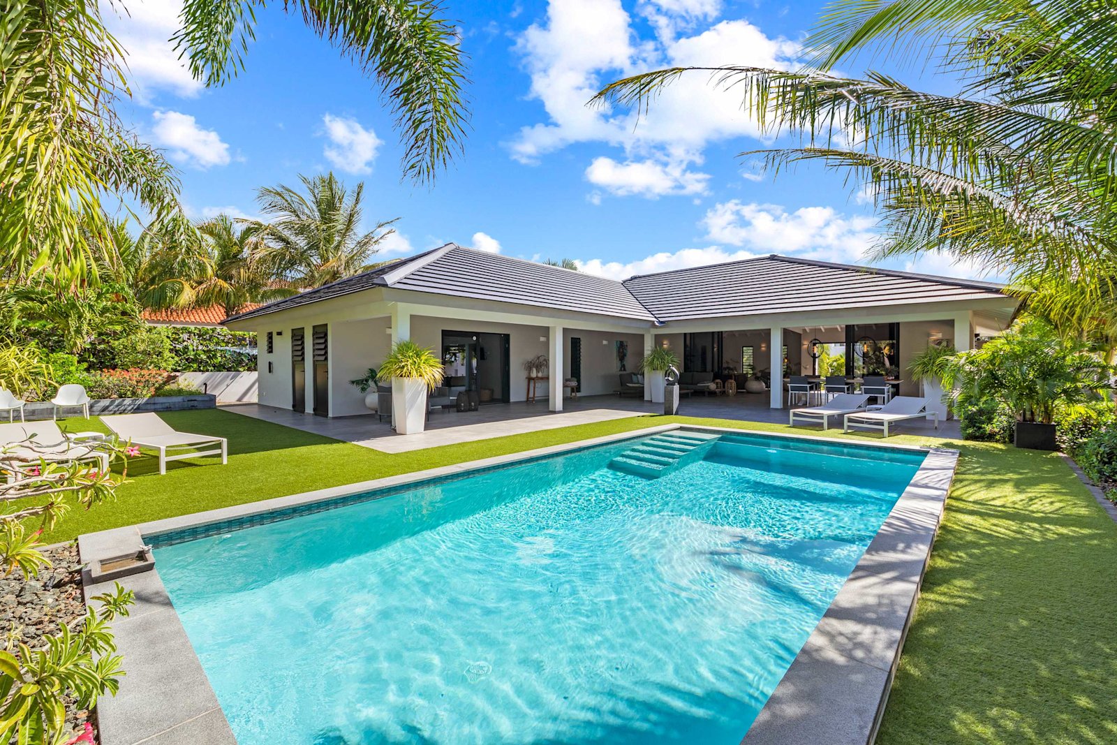 Villa black pearl Curacao