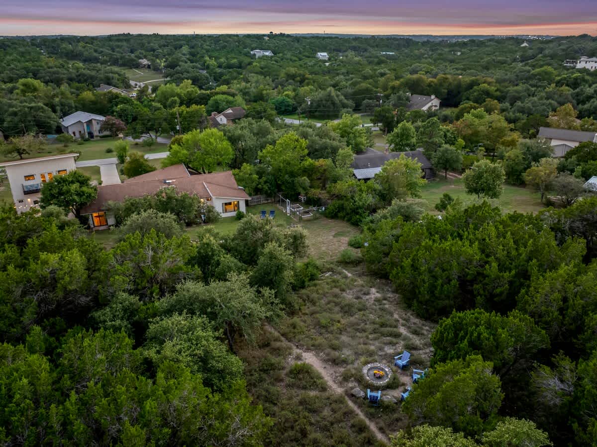 Nestled In Nature Home, photo 5