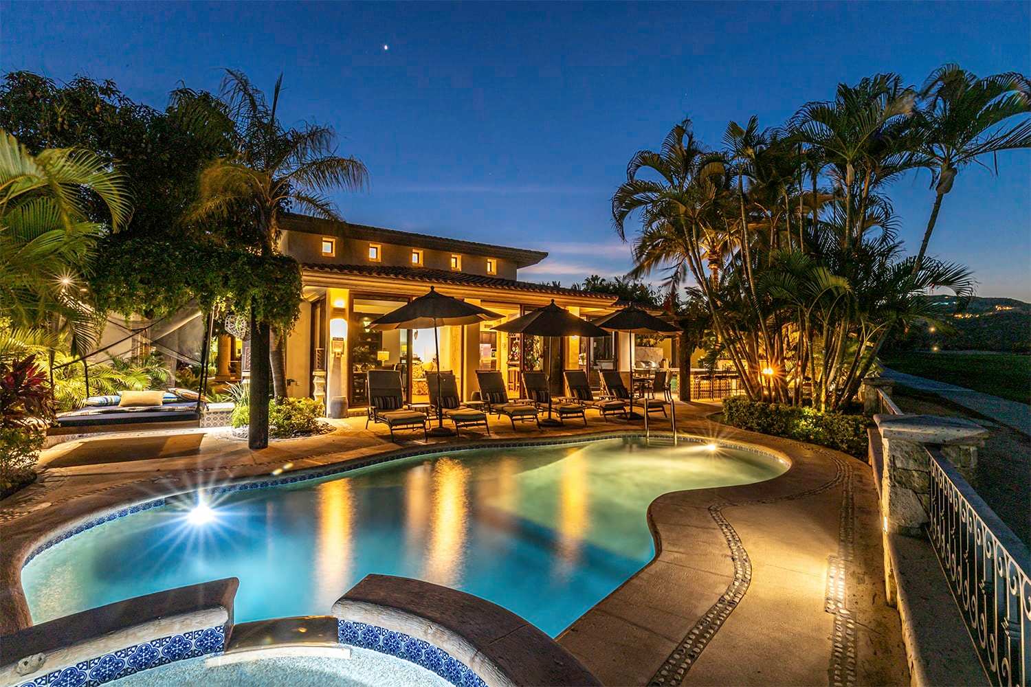 Hacienda Cielo Azul pool and gardens at dusk, Palmilla